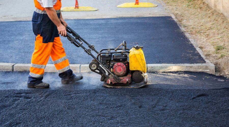 Professional gutter cleaning in Cornwall, PA